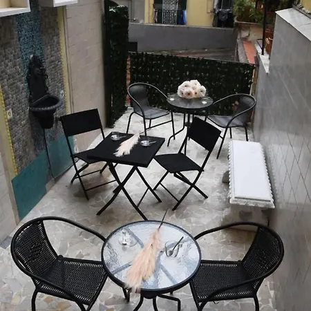 Napul’è Bed & Breakfast 3*