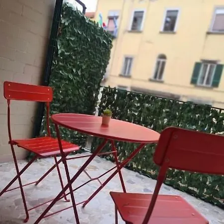 Frühstückspension Napul'e Neapel